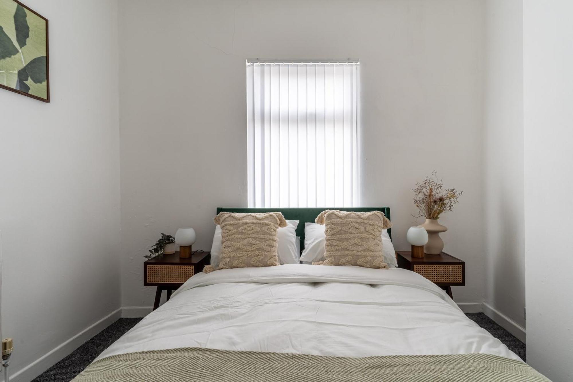 Modern 4bedroom Spacious Family * Liverpool