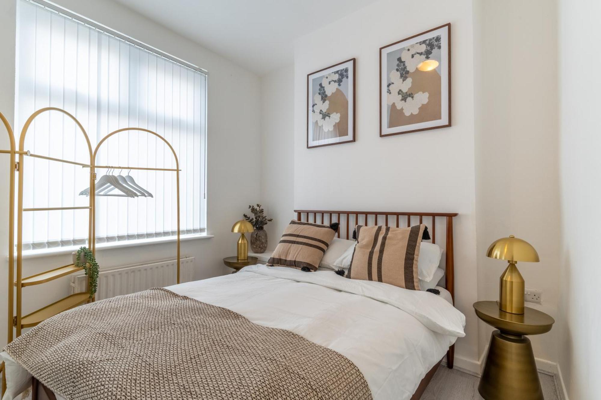 Modern 4bedroom Spacious Family * Liverpool